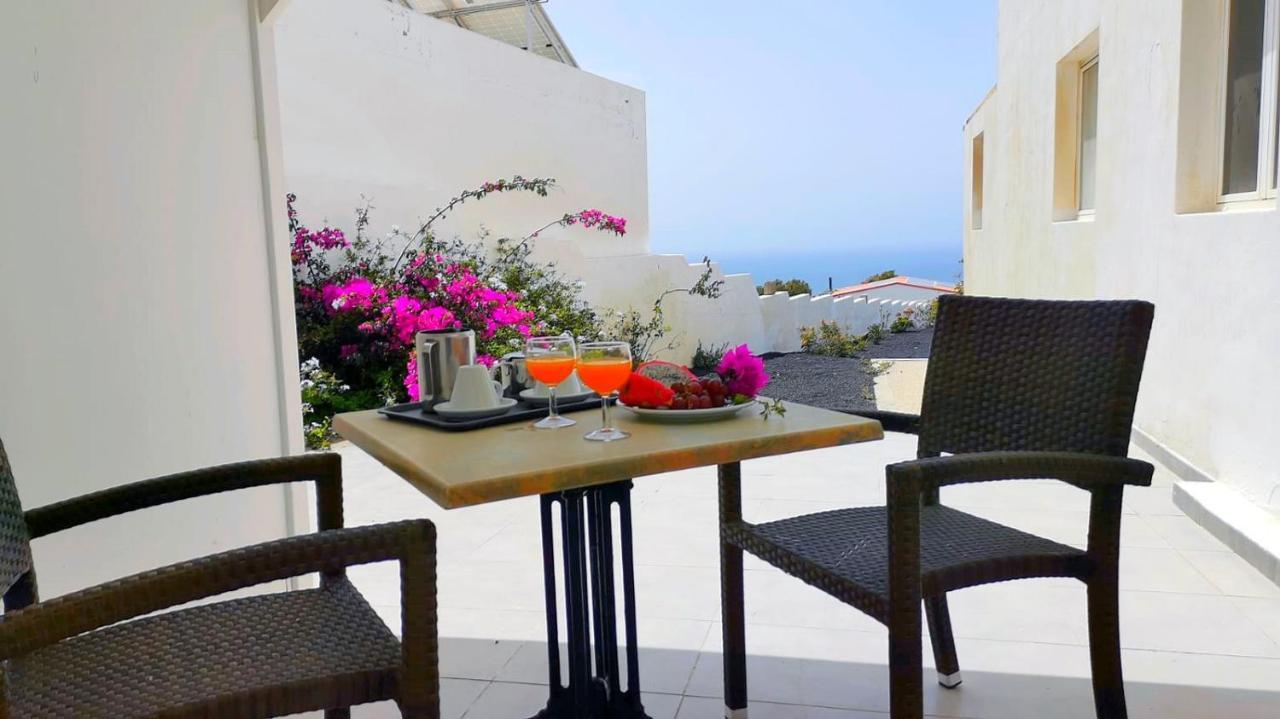 Апартаменты Famara - Casa Marosenia Гуйме Экстерьер фото